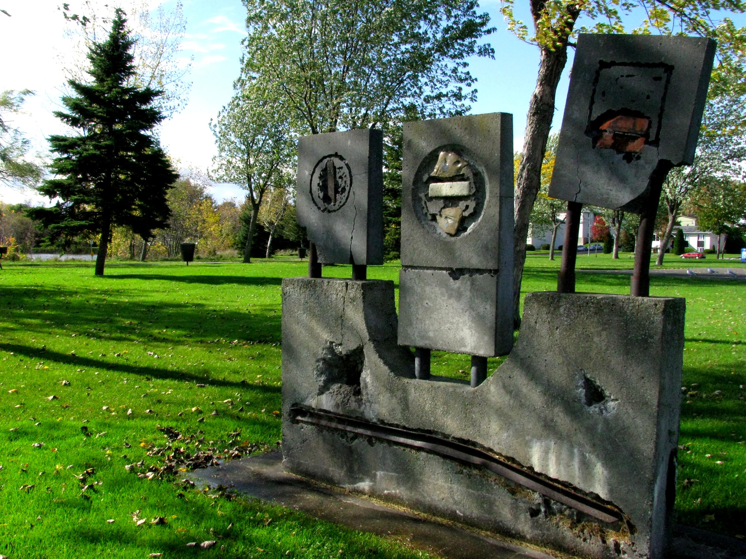 Sculpture au Parc Daniel-Johnson.