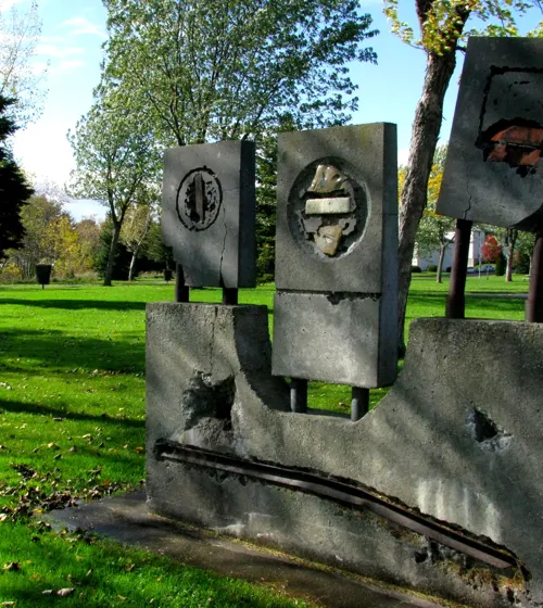 Sculpture au Parc Daniel-Johnson.